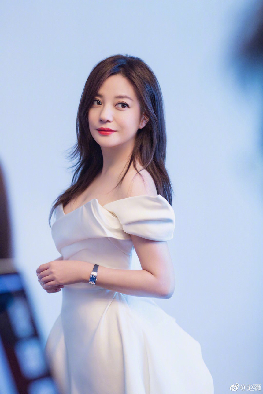 Loạt minh tinh Trung Quốc đau đầu vì tin cưỡng dâm, lừa đảo